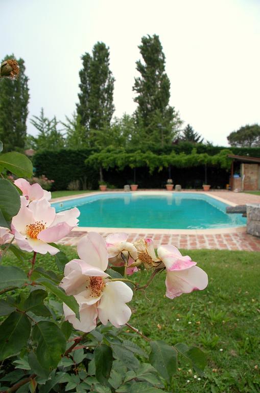 Agriturismo Borgo San Francesco バジーリオ エクステリア 写真